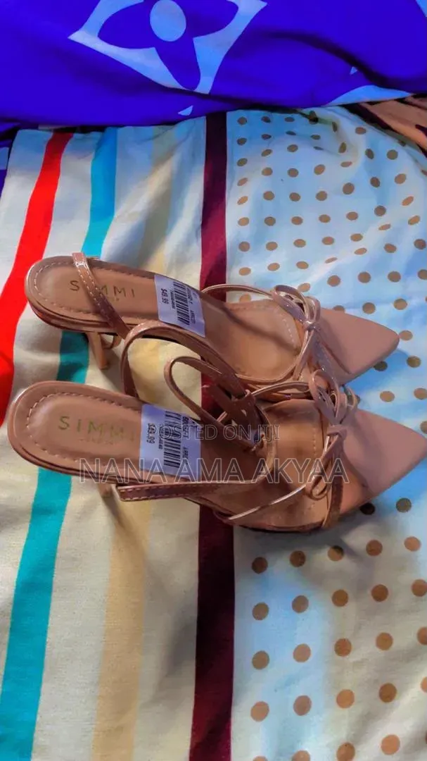 Akyaa's Classic Collection