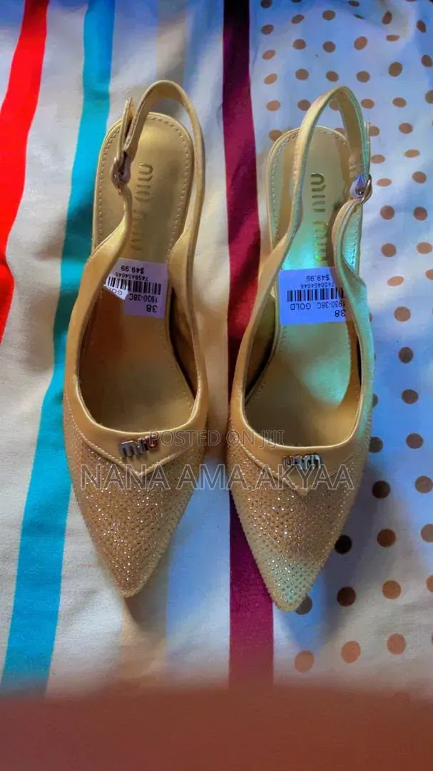 Akyaa's Classic Collection