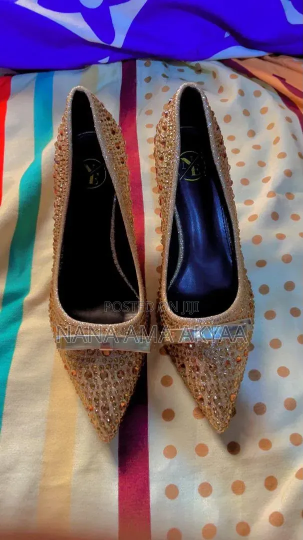 Akyaa's Classic Collection