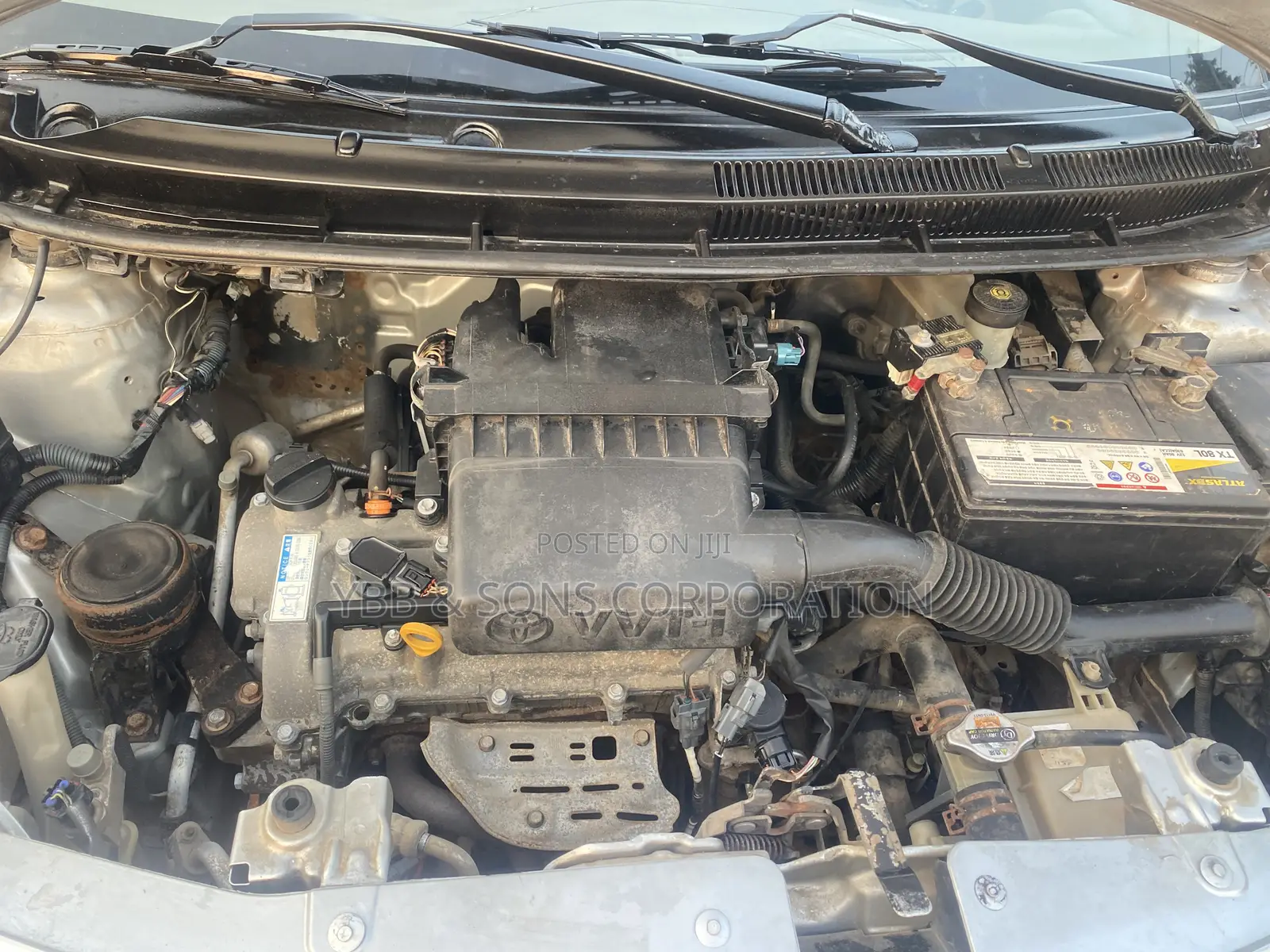 Toyota Belta 2010 Silver