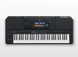 Yamaha PSR SX 600