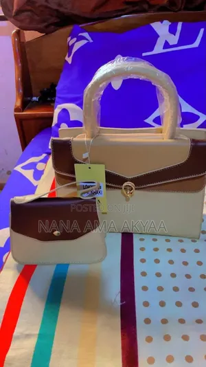Akyaa's Classic Collection