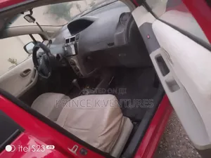 Toyota Vitz 1.3 AWD 3dr 2010 Red
