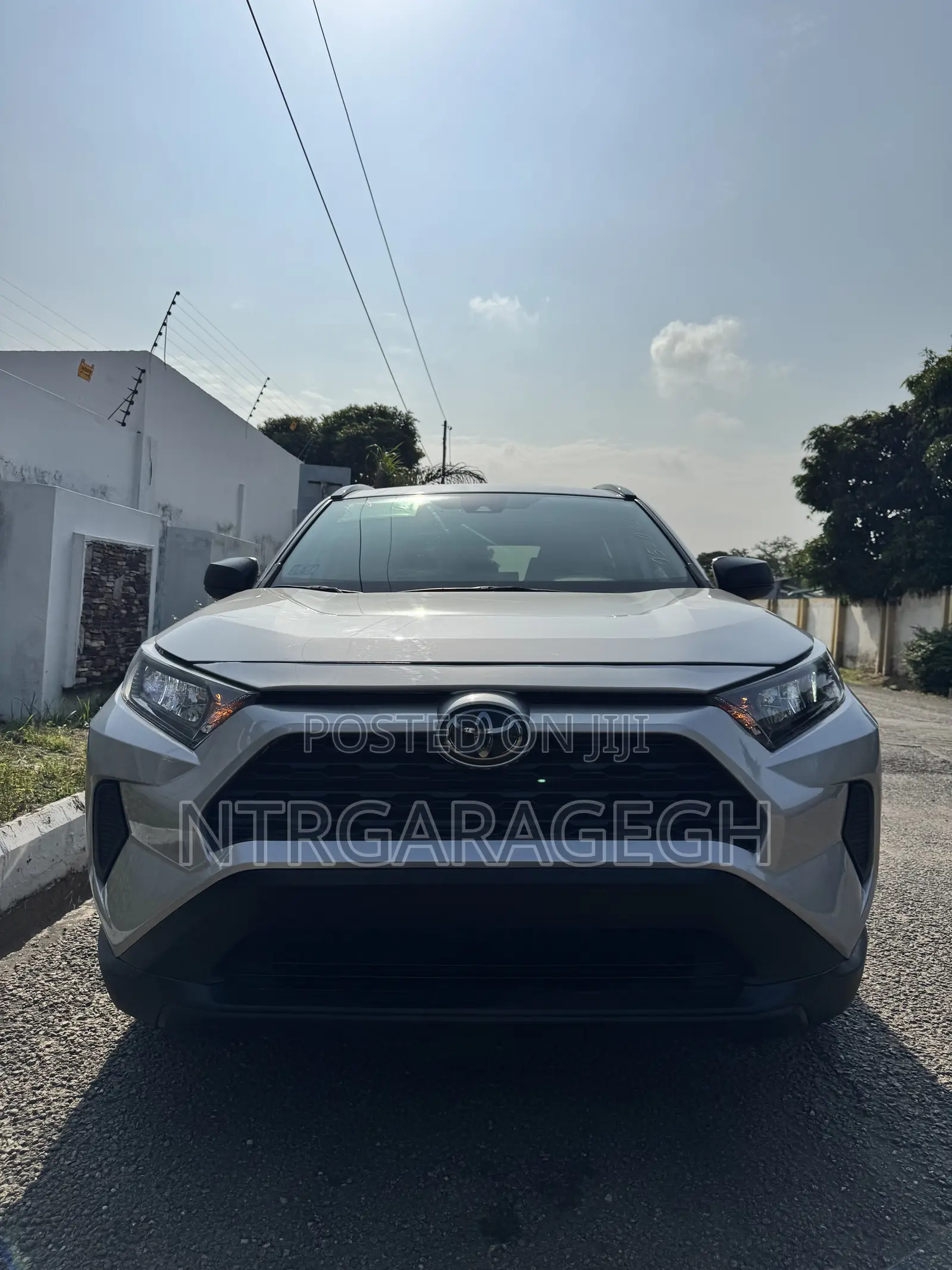 Toyota RAV4 LE FWD 2020 Gray