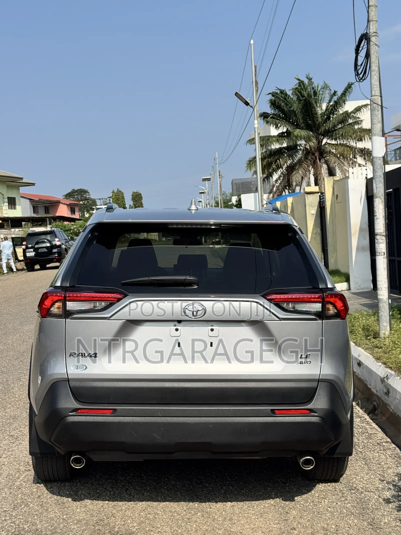 Toyota RAV4 LE FWD 2020 Gray