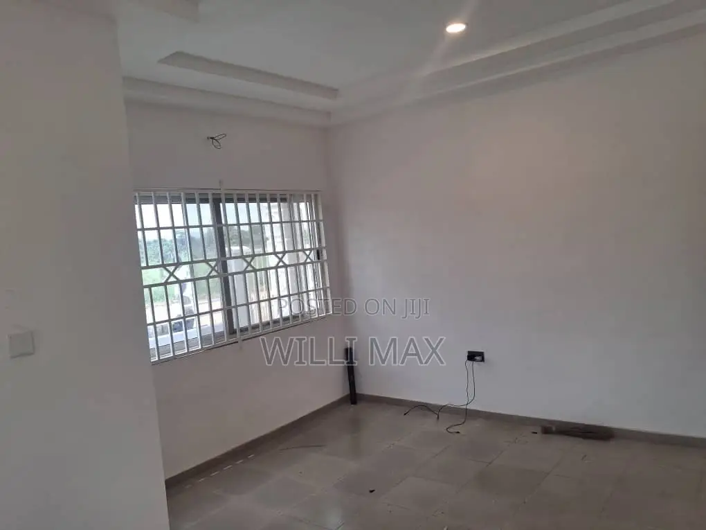 3bdrm Bungalow in Kuntunse Satellite, Amasaman for sale