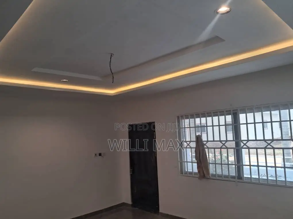 3bdrm Bungalow in Kuntunse Satellite, Amasaman for sale