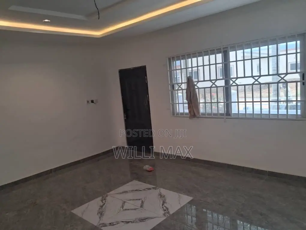 3bdrm Bungalow in Kuntunse Satellite, Amasaman for sale
