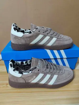 Original Adidas Handball Spezial Chalky