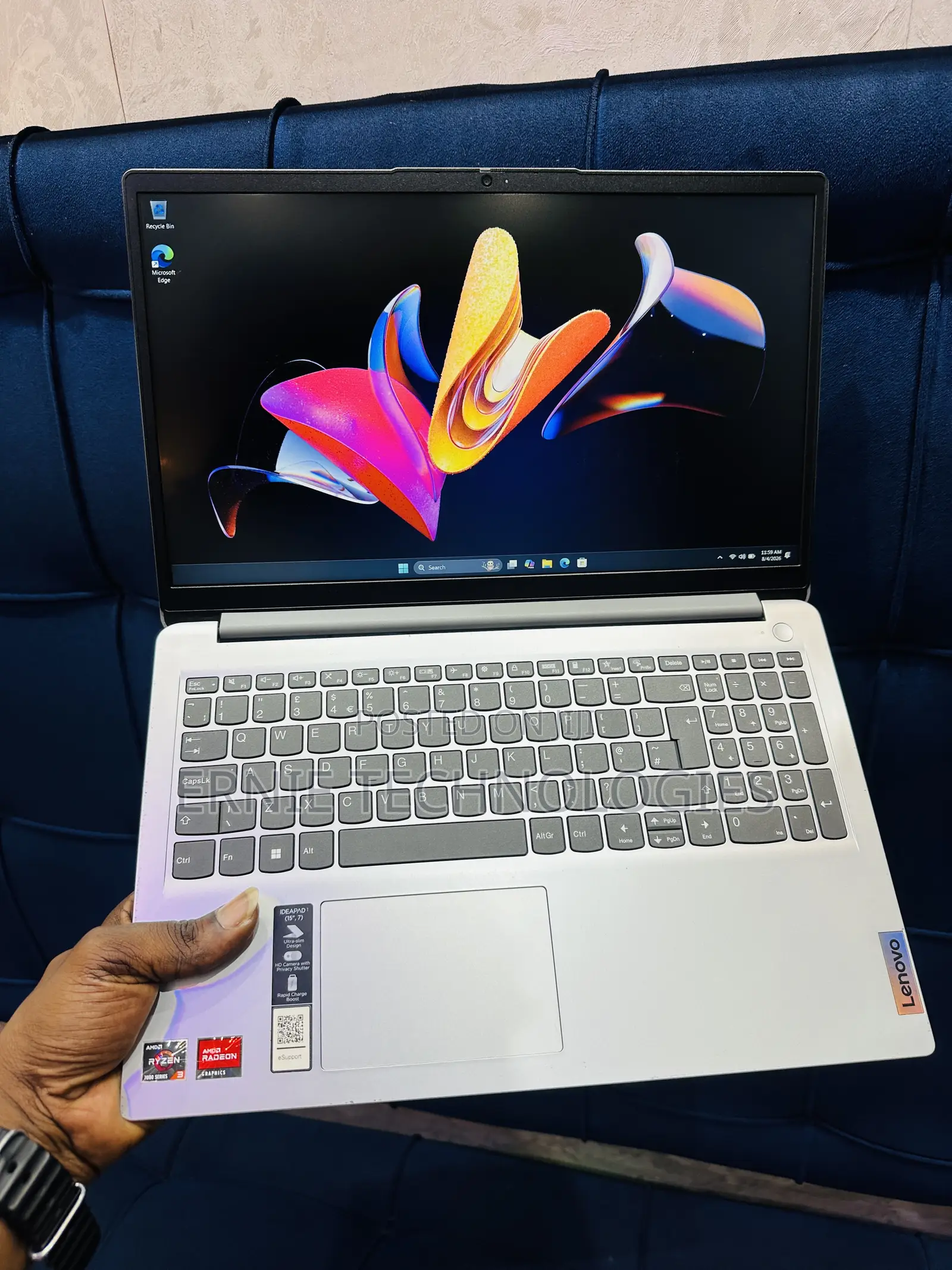 Laptop Lenovo IdeaPad 1 8GB AMD Ryzen 3 SSD 256GB