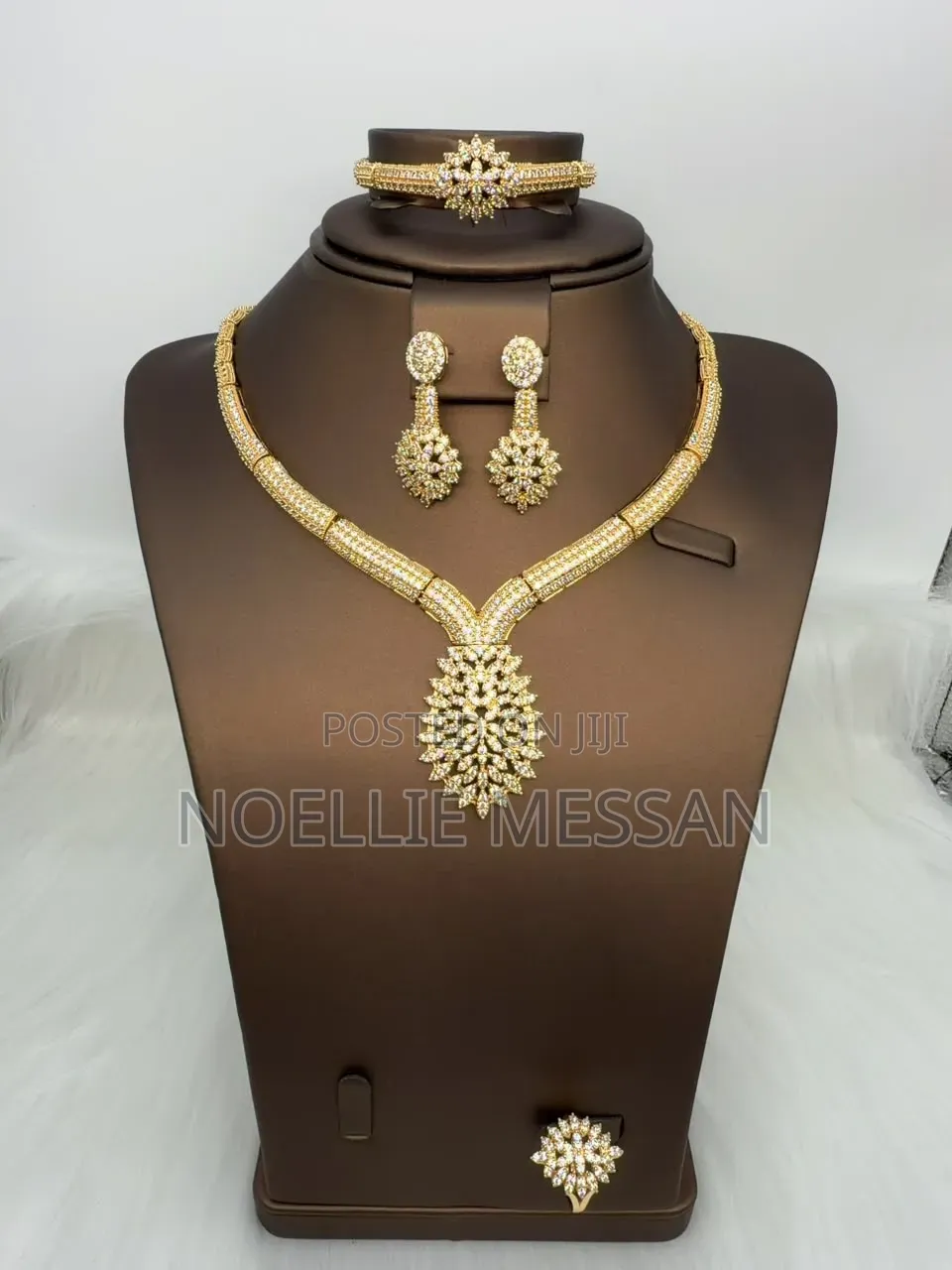 Women's Jewelry