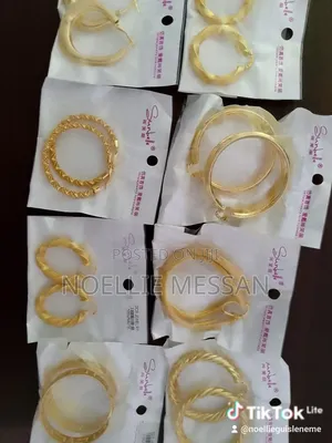 Women's Jewelry