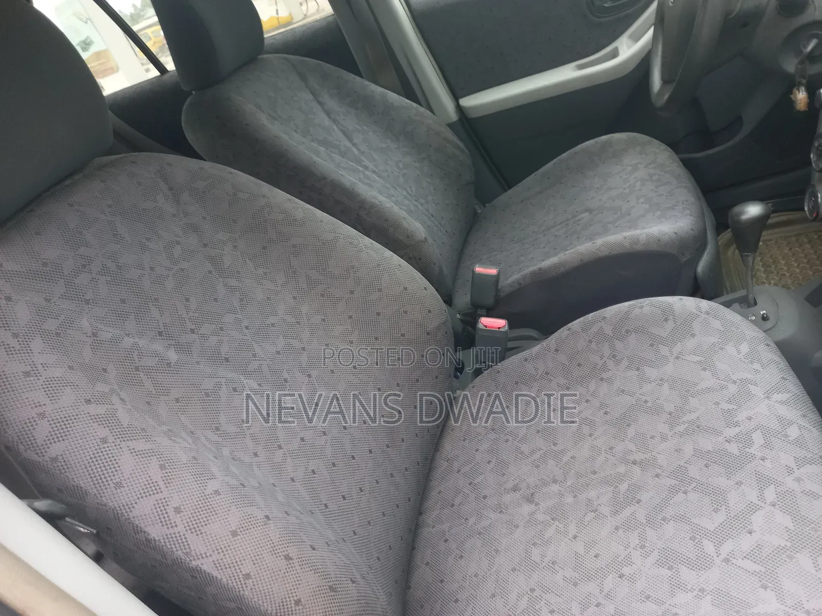 Toyota Vitz 2010 Gray