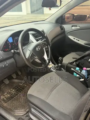 Hyundai Accent GLS 2012 Black