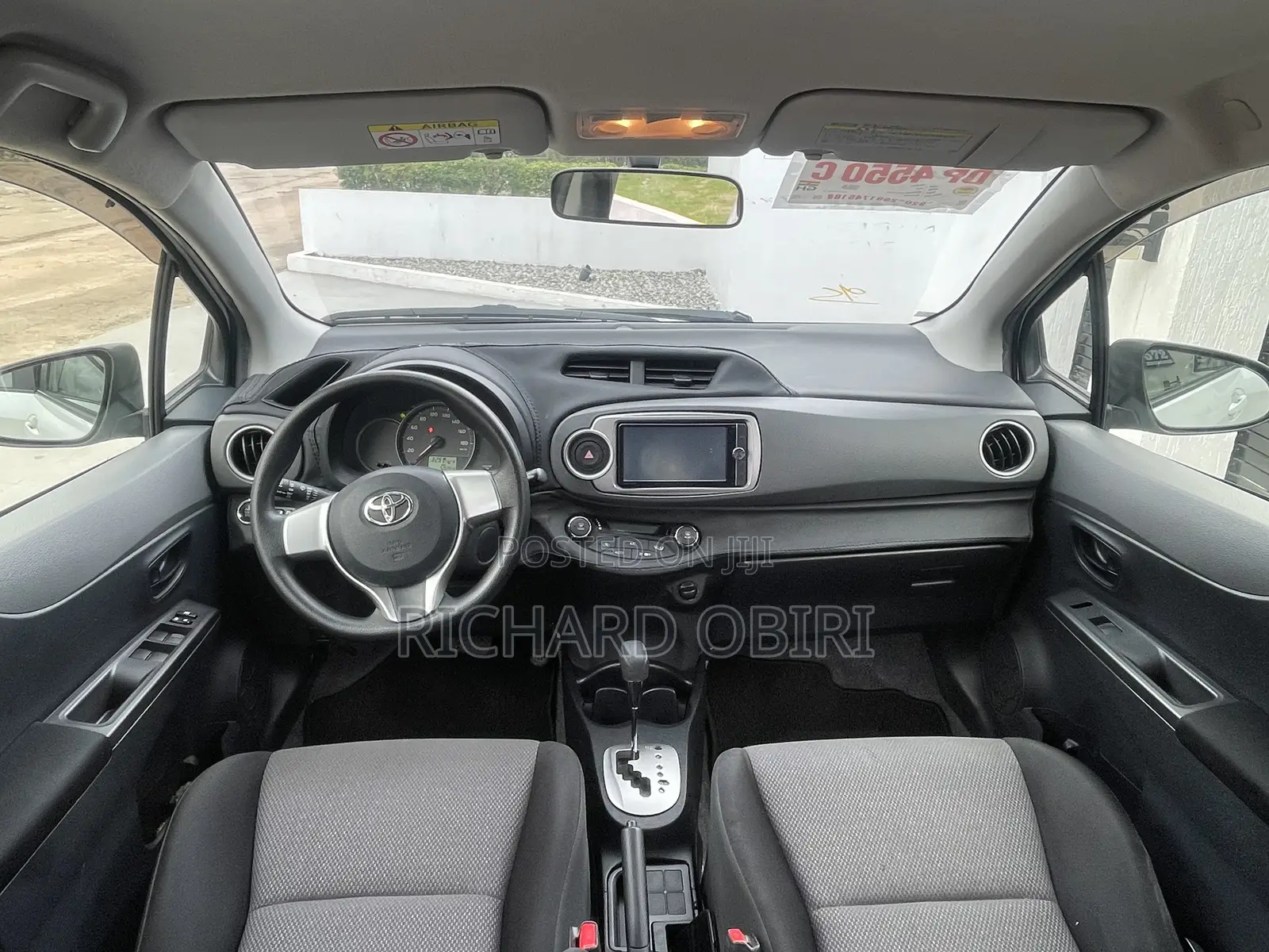 Toyota Vitz 1.3 AWD 3dr 2013 White