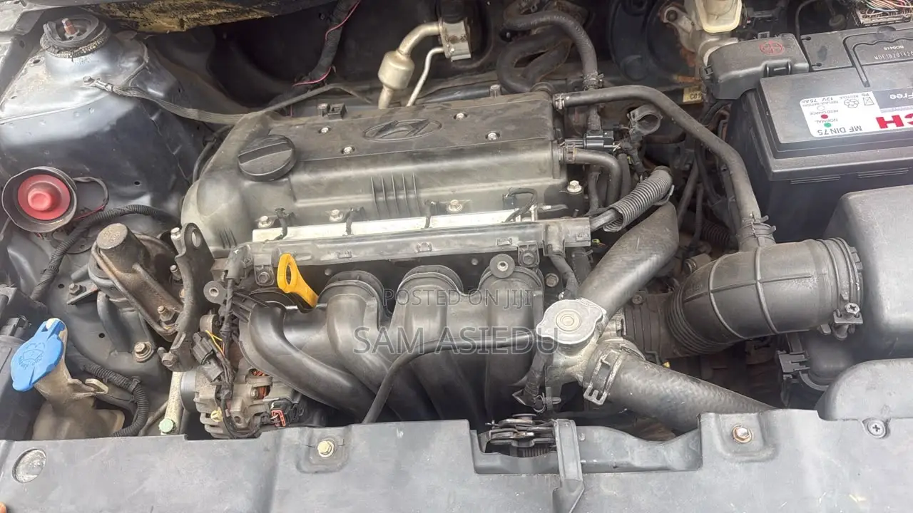 Hyundai Accent GLS 2012 Silver