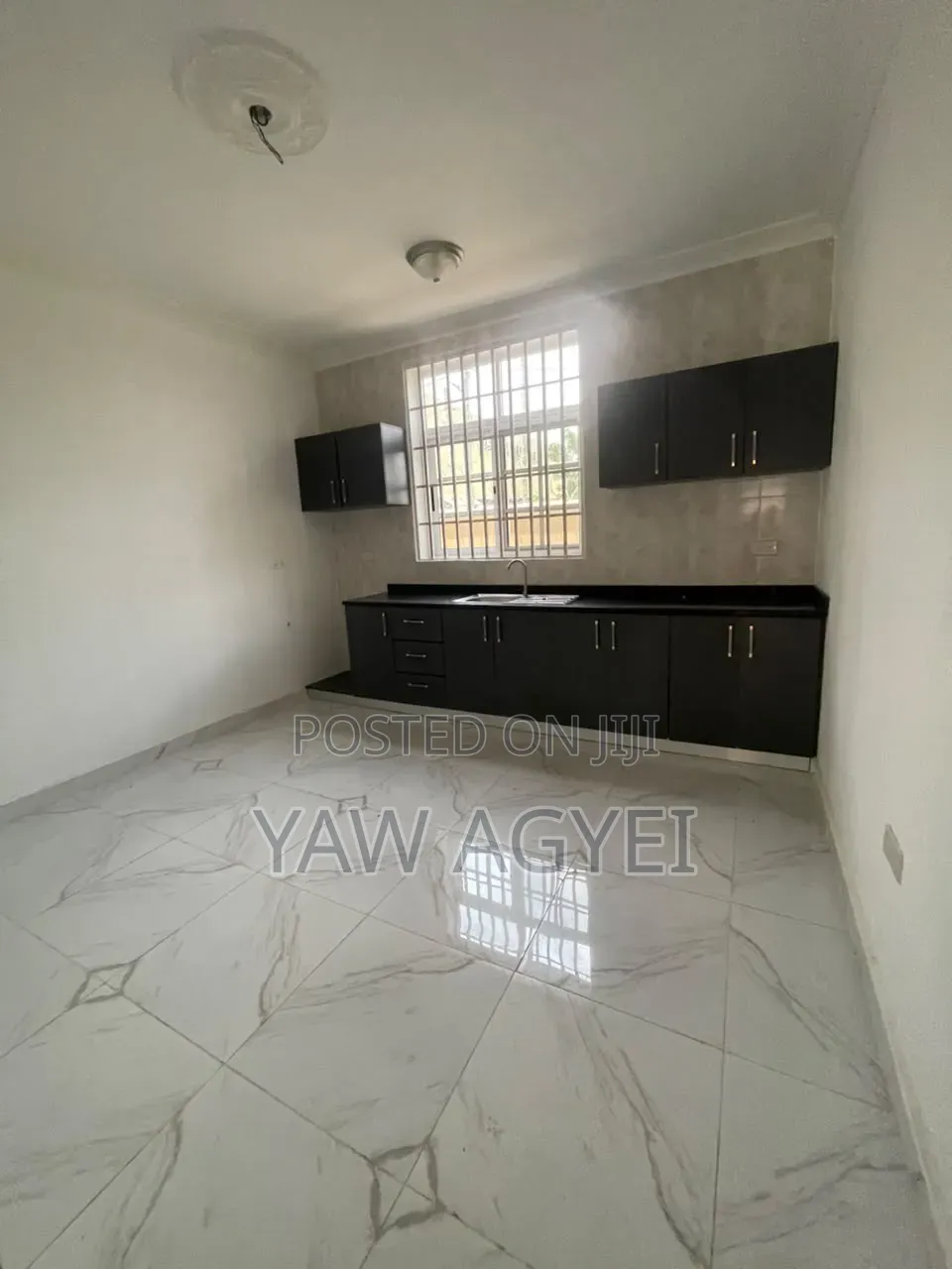 2bdrm Apartment in Exponent, Ashaley Botwe for rent