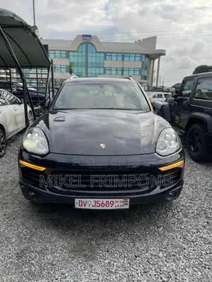 Porsche Cayenne Turbo AWD 2019 Blue