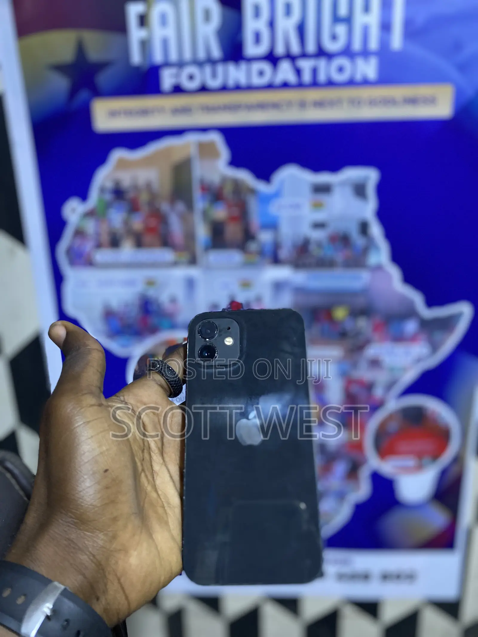 Apple iPhone 12 64 GB Gray