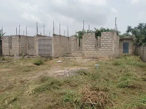 2bdrm Block of Flats in Mayera, Pokuase for sale