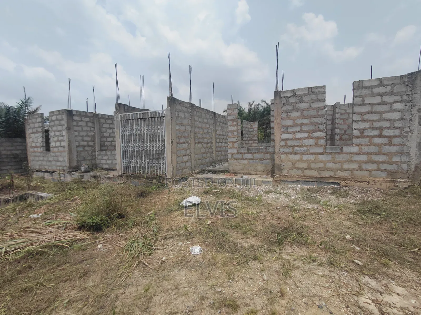 2bdrm Block of Flats in Mayera, Pokuase for sale