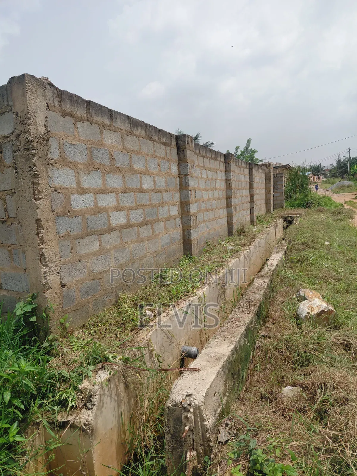 2bdrm Block of Flats in Mayera, Pokuase for sale