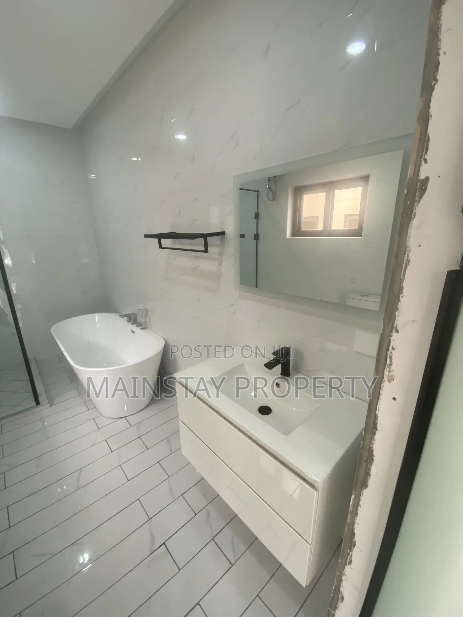 4bdrm House in Mainstay Estates, East Legon for sale