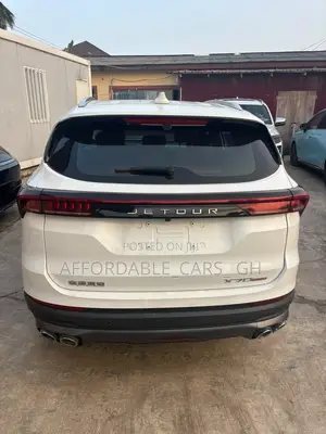 Jetour X70 Plus 1.5 7-Seater FWD 2022 White