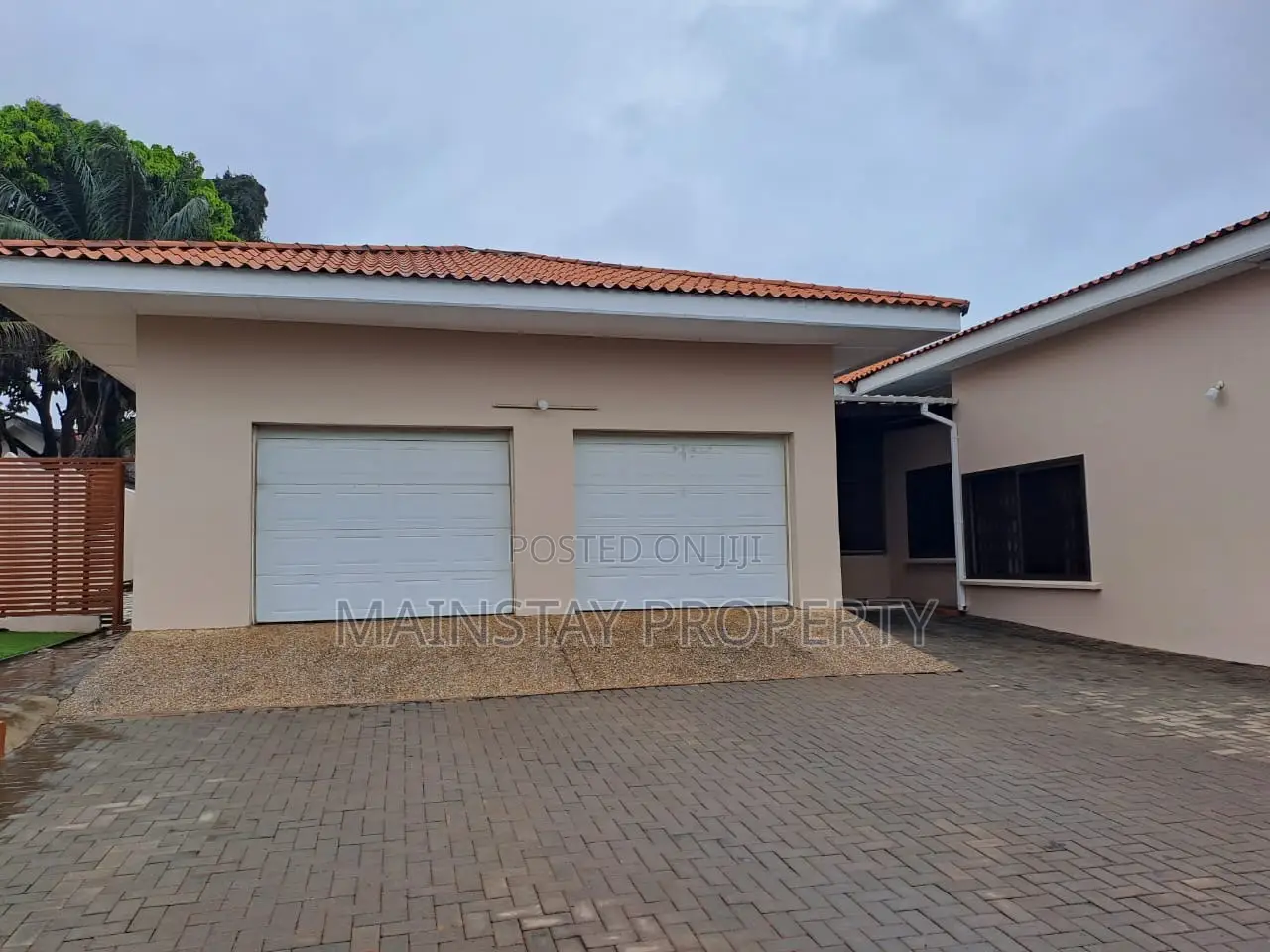 Furnished 5bdrm House in Mainstay Estates, Airport Residential Area