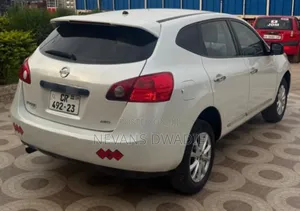 Nissan Rogue 2011 Off white