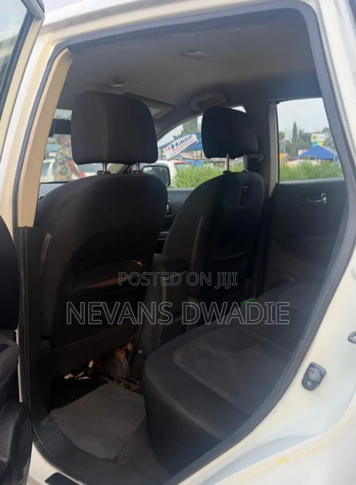 Nissan Rogue 2011 Off white