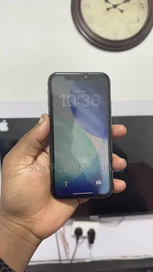 Apple iPhone 11 64 GB Black