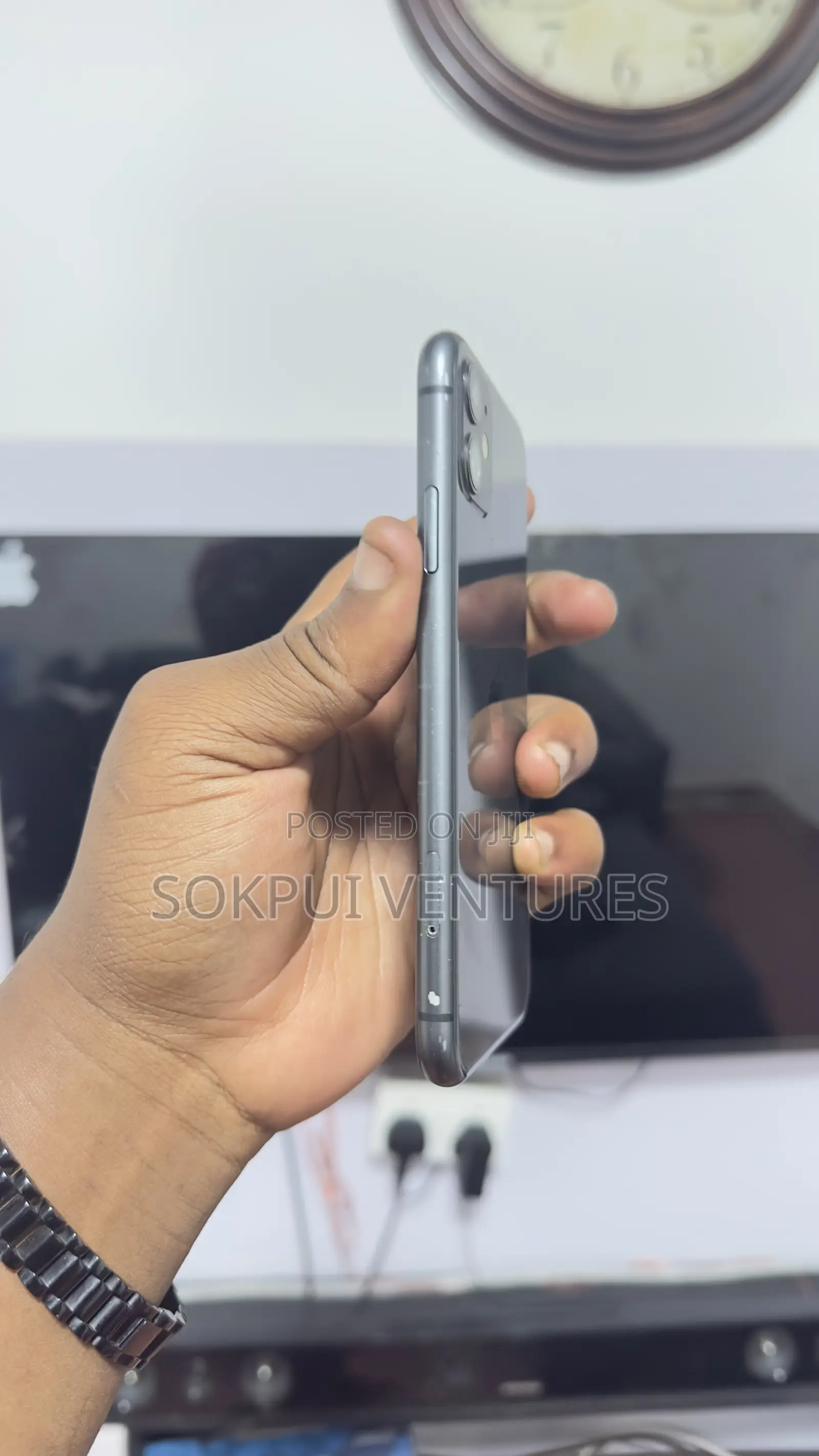 Apple iPhone 11 64 GB Black