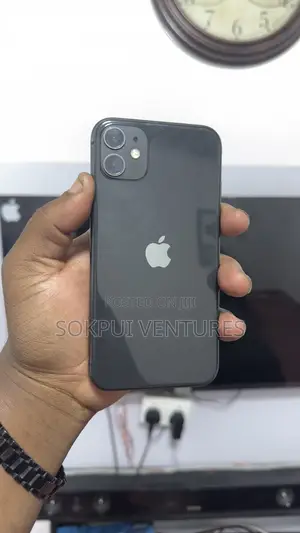 Apple iPhone 11 64 GB Black