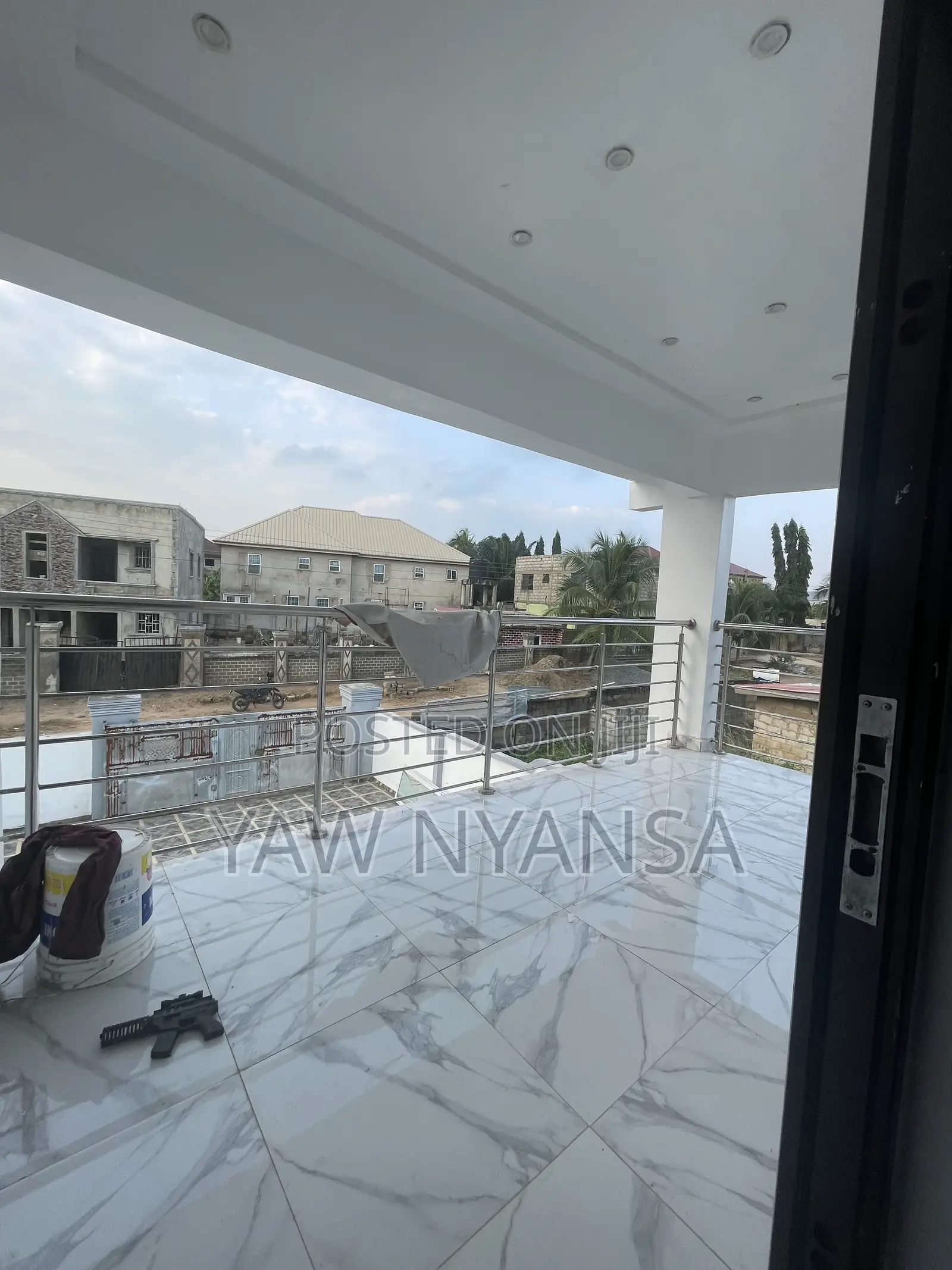 3bdrm Duplex in Bn Estate, Pokuase for sale