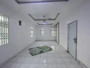 3bdrm Duplex in Bn Estate, Pokuase for sale