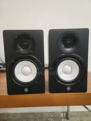 Yamaha Hs5