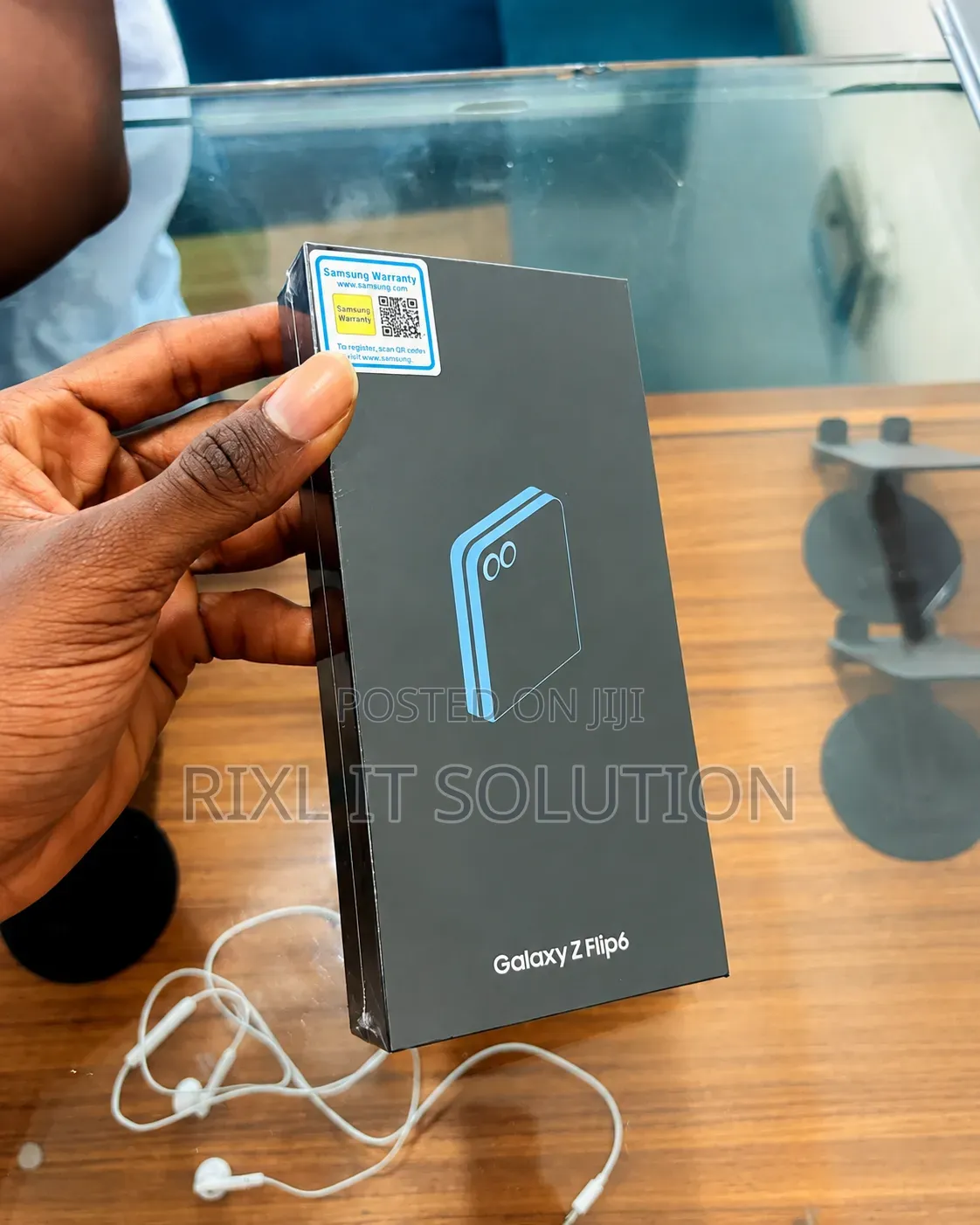 New Samsung Galaxy Z Flip6 256 GB Blue