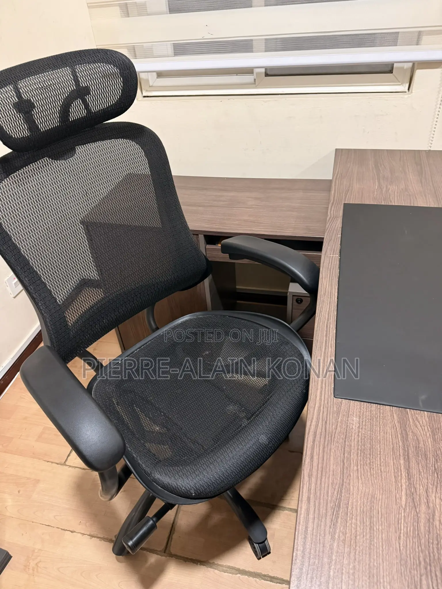 Executive Office Furniture Set