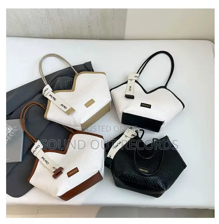 Chia-2nd v-Shaped Hand Bag