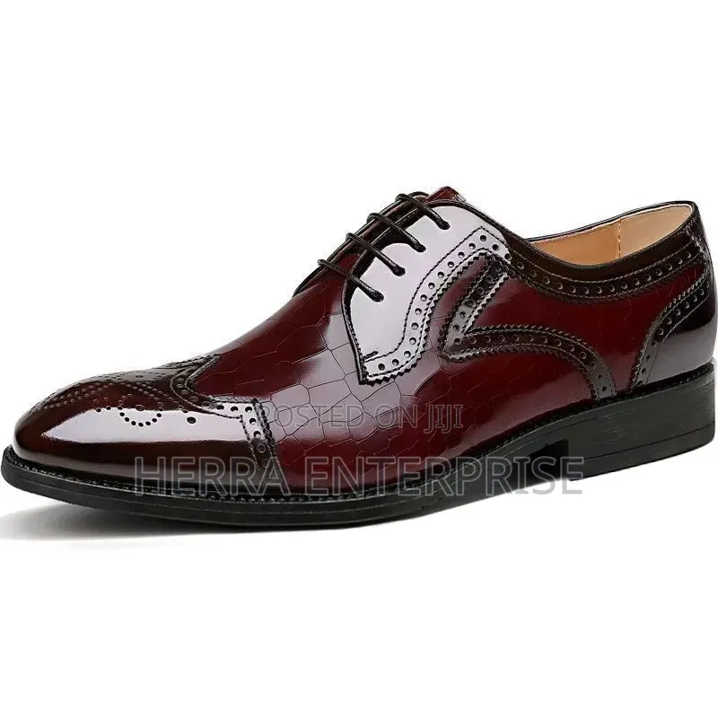 Men's Black Patent Leather Crocodile-Embossed Wingtip Oxford Shoes