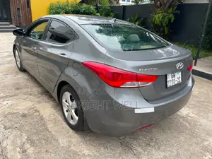 Hyundai Elantra GLS Sedan FWD (1.8L 4cyl 6A) 2013 White