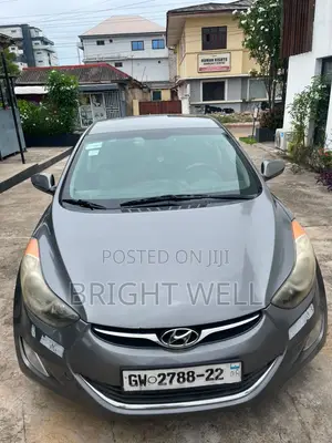Hyundai Elantra GLS Sedan FWD (1.8L 4cyl 6A) 2013 White