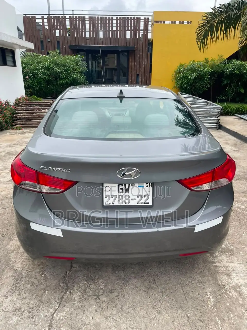 Hyundai Elantra GLS Sedan FWD (1.8L 4cyl 6A) 2013 White