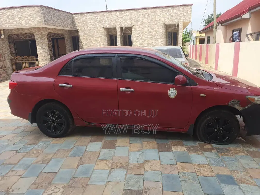 Toyota Corolla 2010 Red