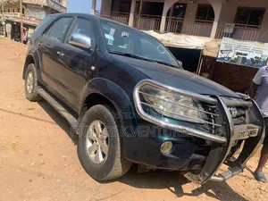 Toyota Fortuner 2.7 AWD 2008 Green