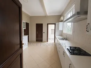 4bdrm House in Accra Metropolitan for sale