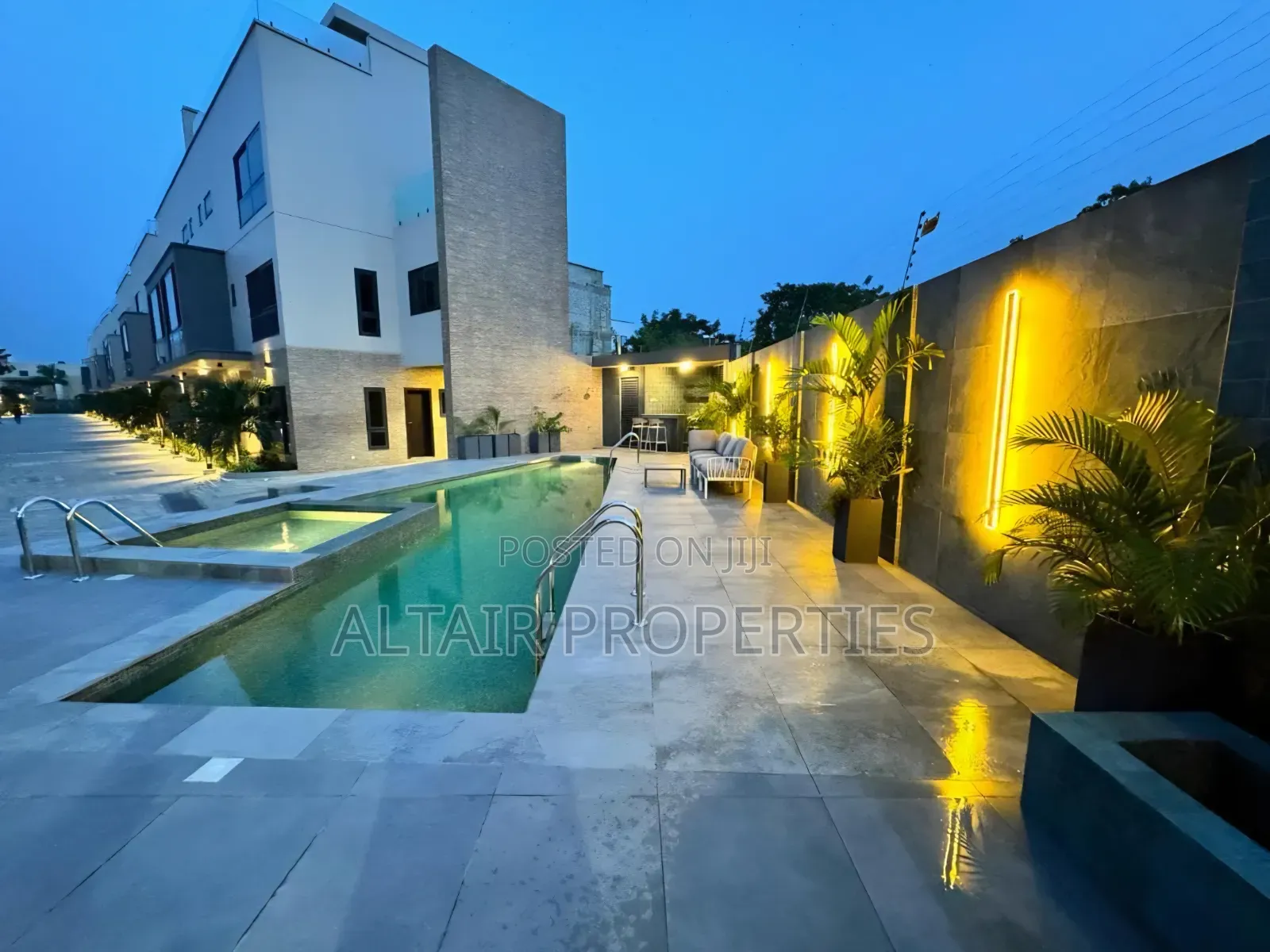 3bdrm Townhouse/Terrace in Airport Residential, Accra Metropolitan