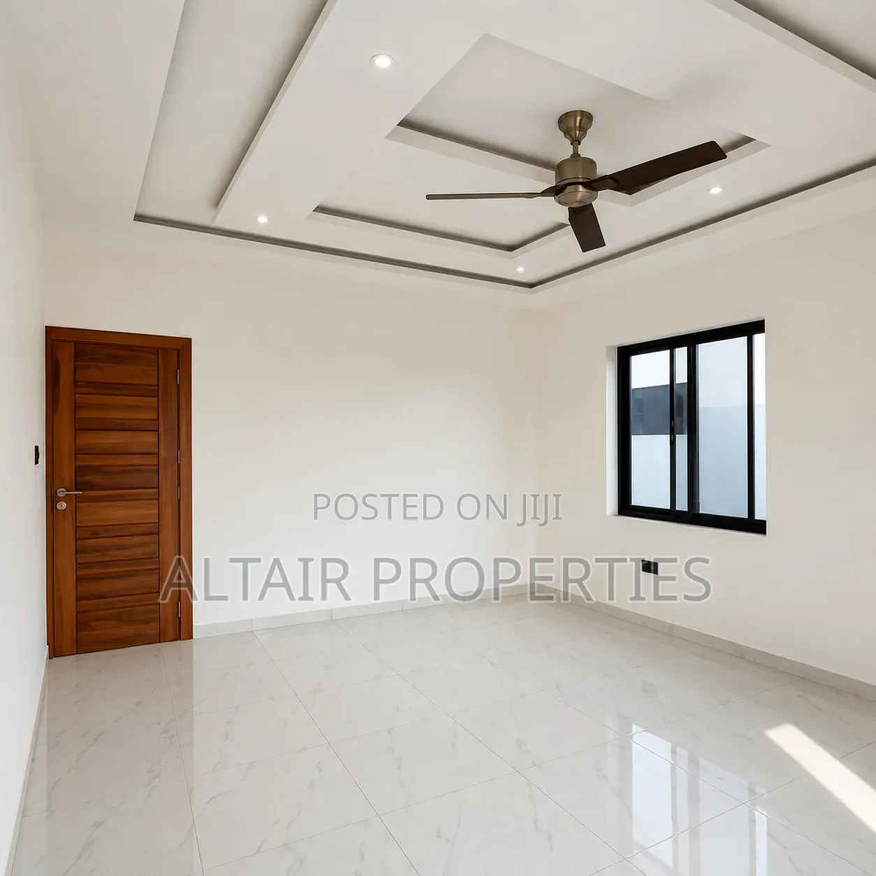 4bdrm House in East Airport, Accra Metropolitan for sale