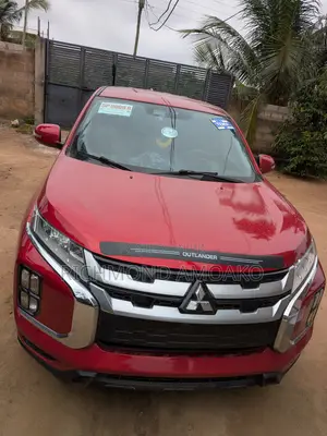 Mitsubishi Outlander Sport SE 2021 Red